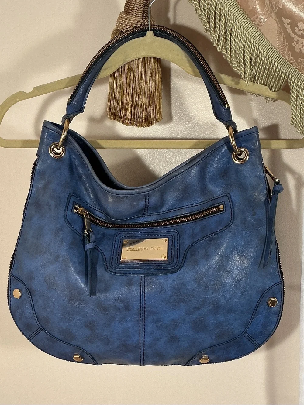Gianni Bini Denim Blue Large Leather Shoulder Hobo Bag Golden Logo Hardware VTG